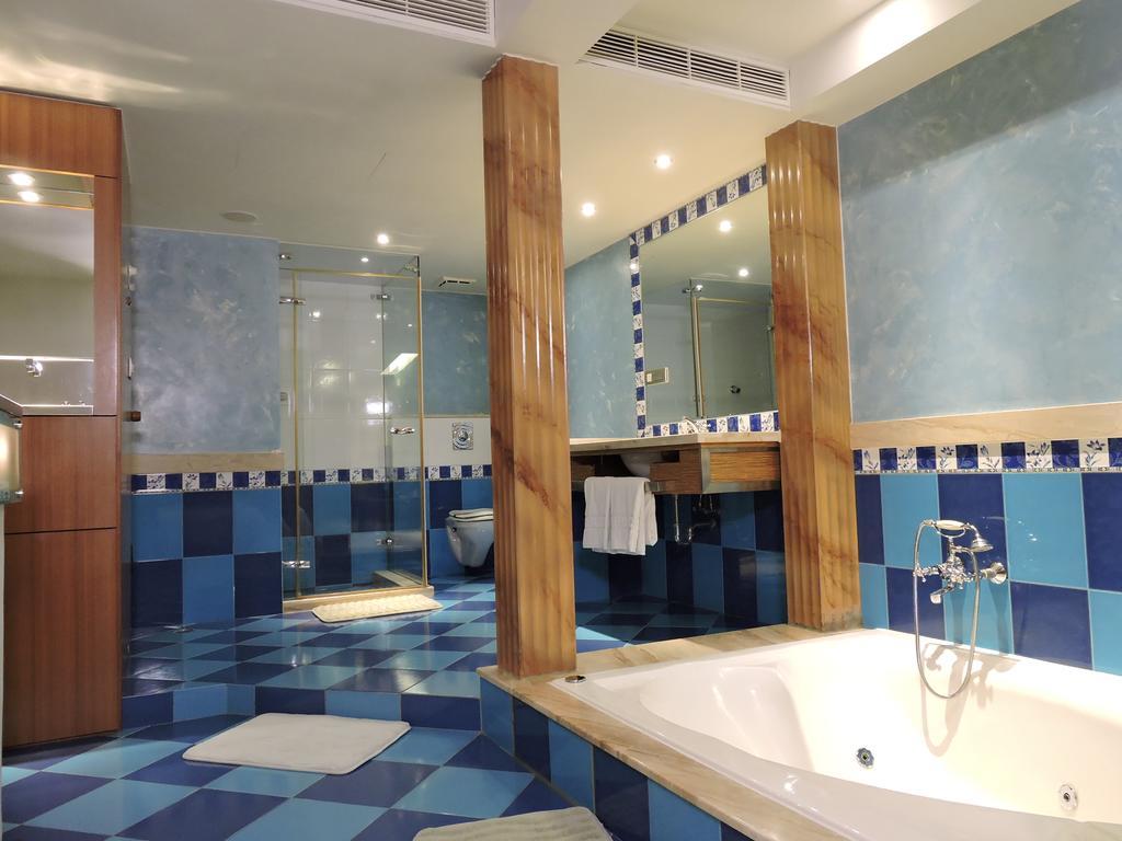 Edinburgh Motel Tainan Zewnętrze zdjęcie