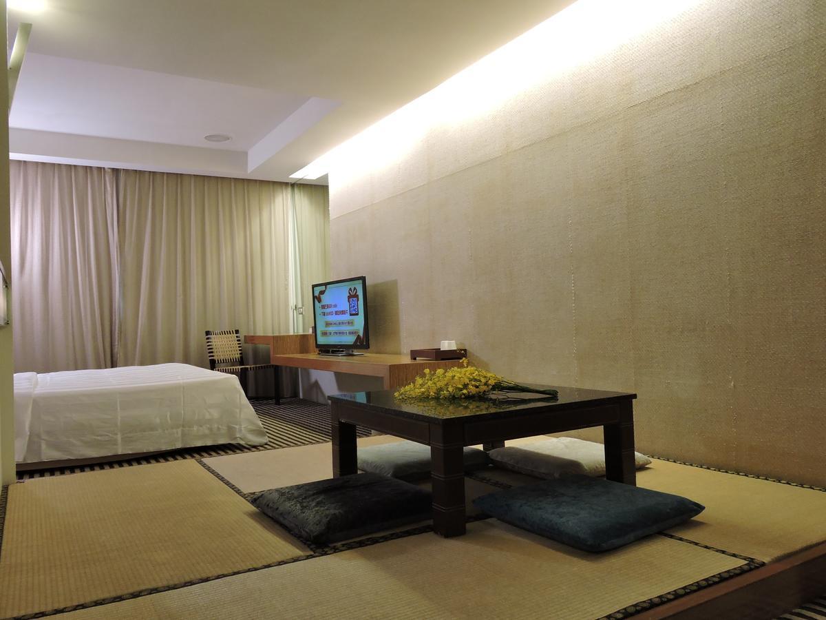 Edinburgh Motel Tainan Zewnętrze zdjęcie
