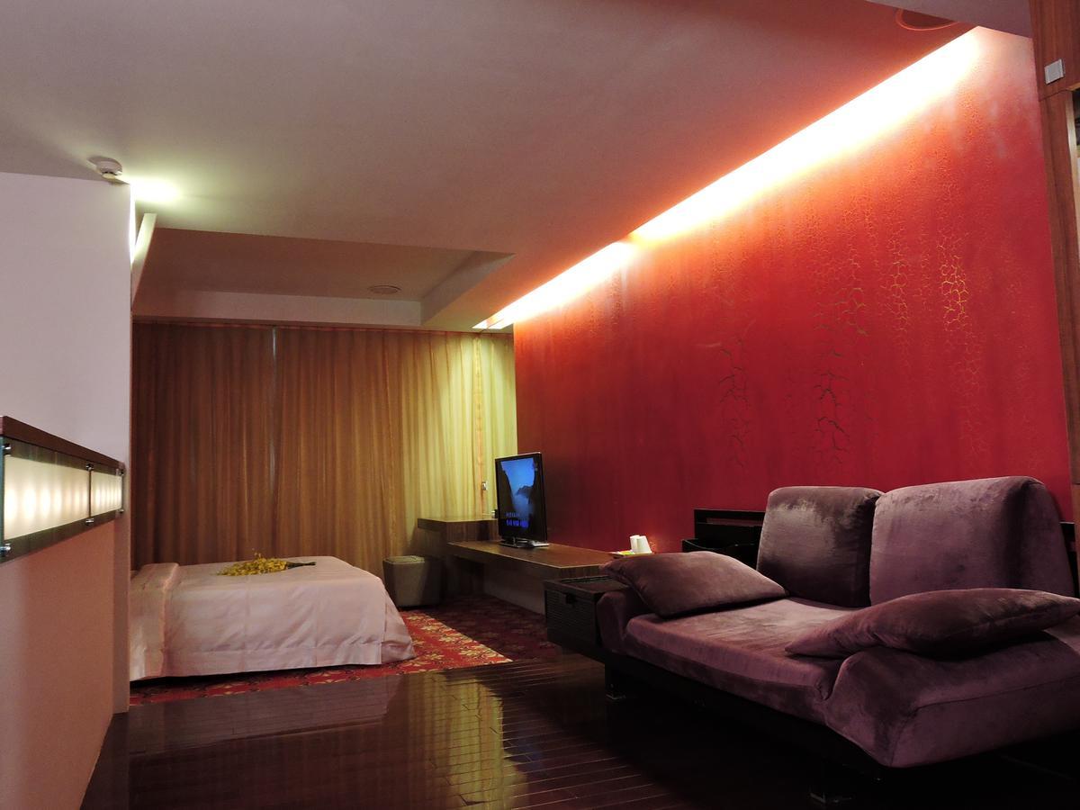 Edinburgh Motel Tainan Zewnętrze zdjęcie