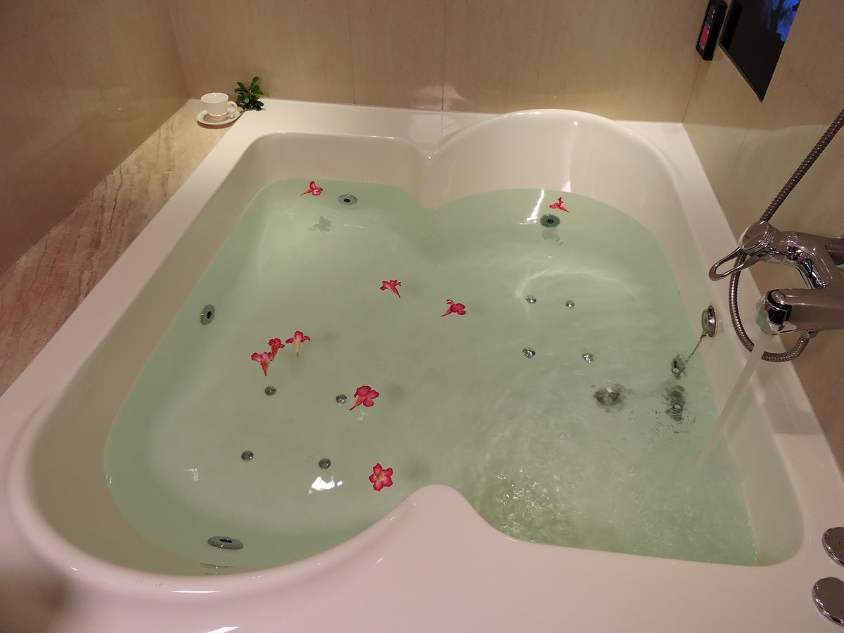 Edinburgh Motel Tainan Zewnętrze zdjęcie