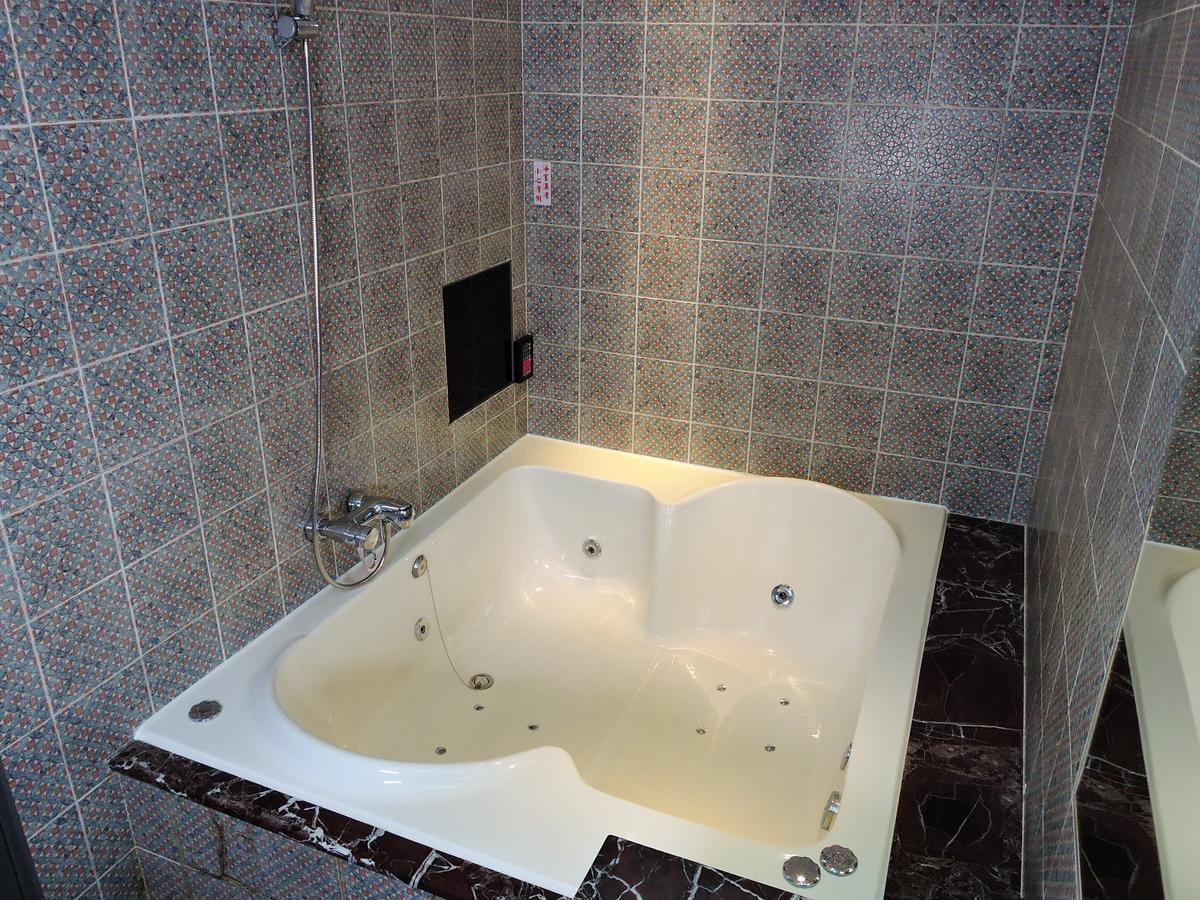 Edinburgh Motel Tainan Zewnętrze zdjęcie