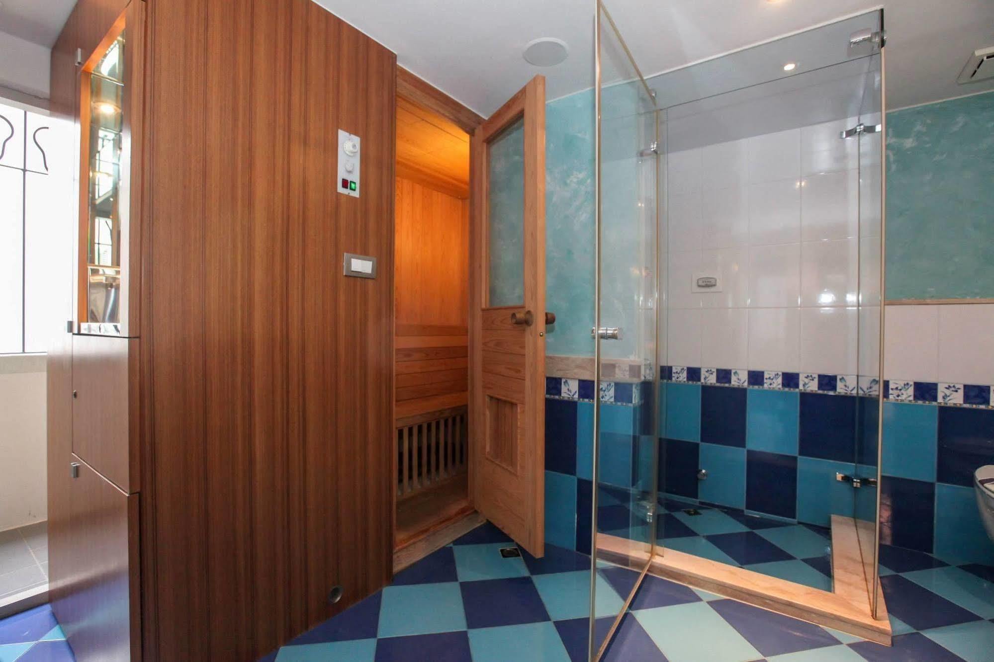 Edinburgh Motel Tainan Zewnętrze zdjęcie