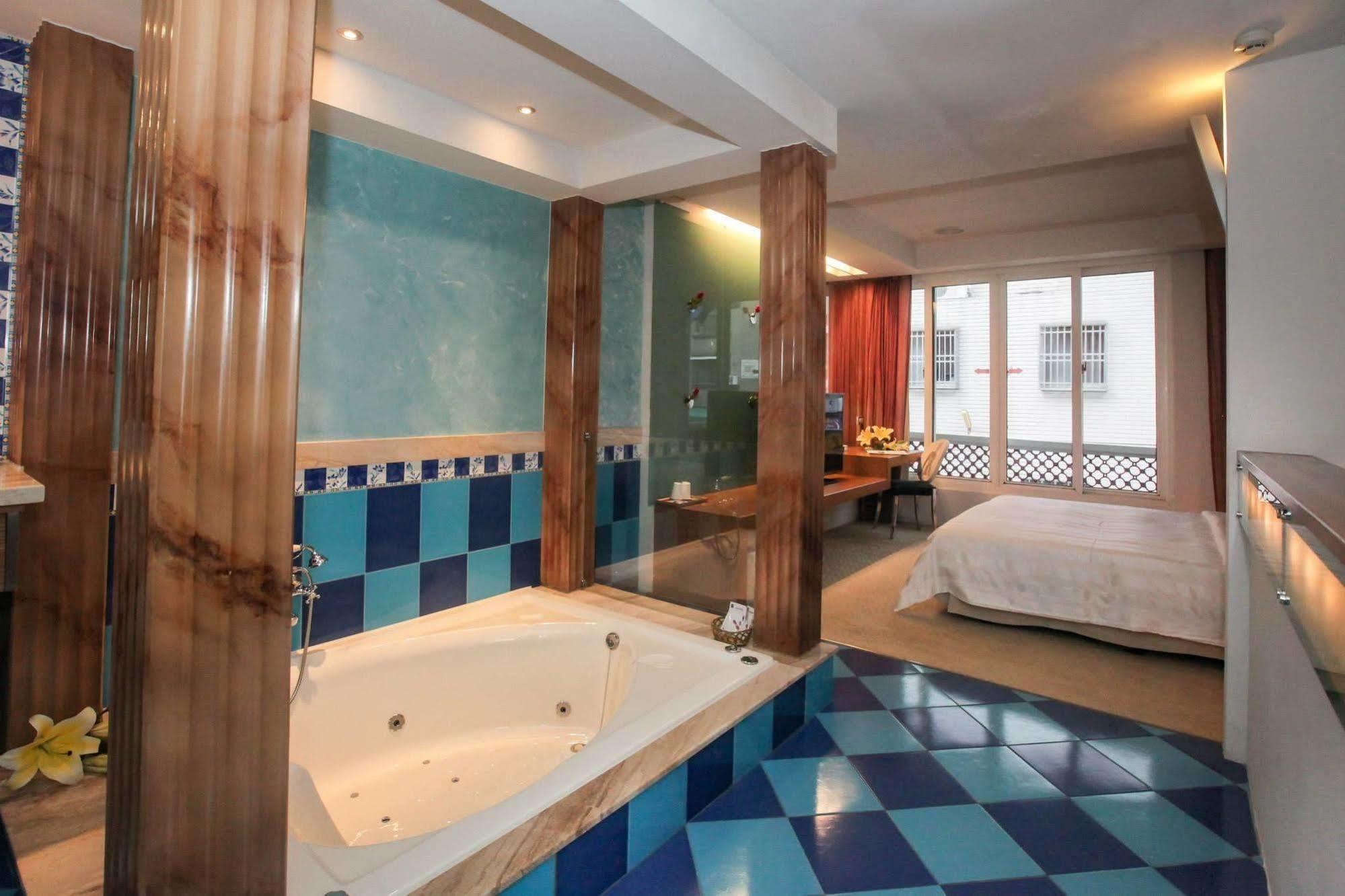 Edinburgh Motel Tainan Zewnętrze zdjęcie