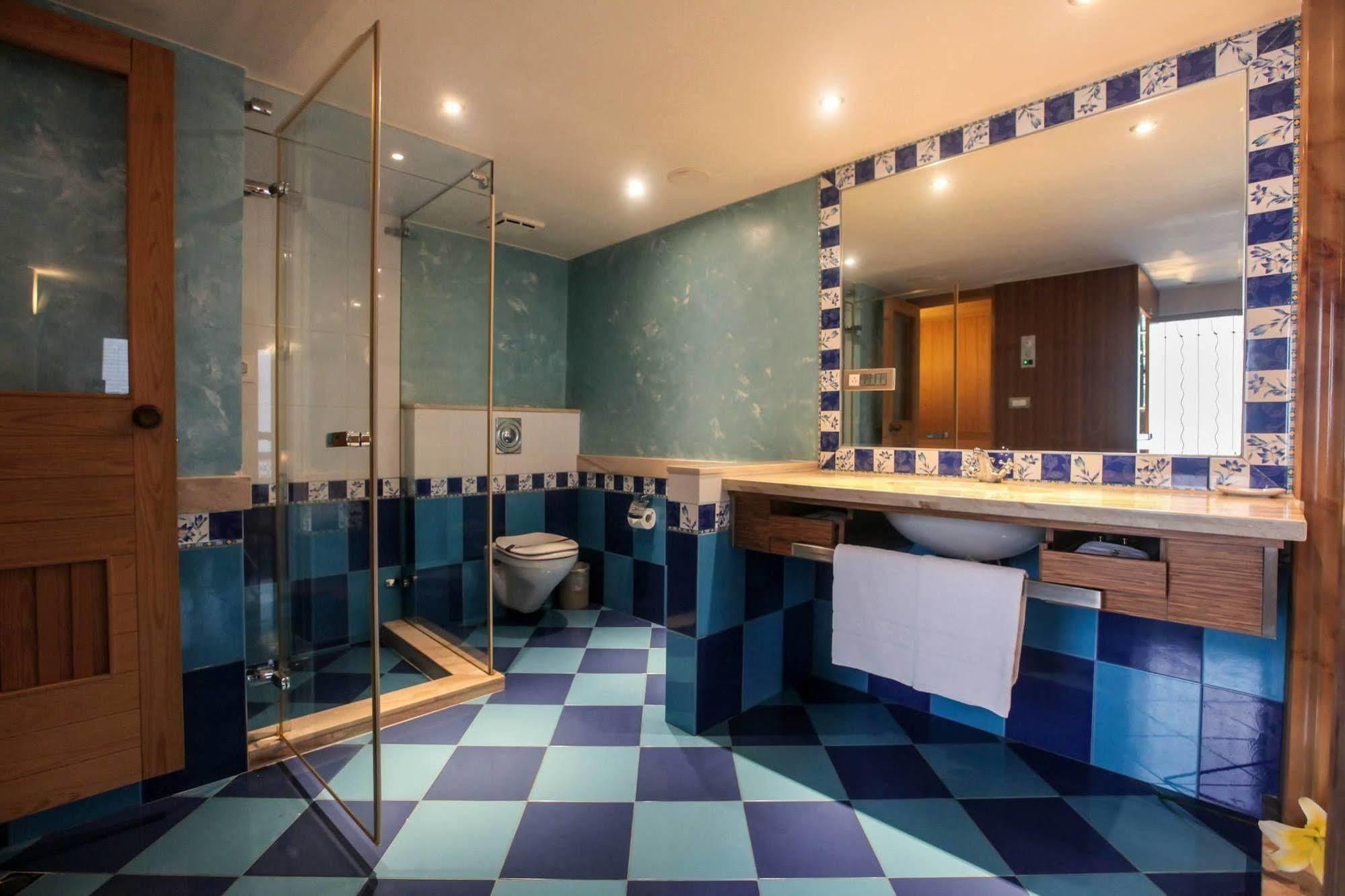 Edinburgh Motel Tainan Zewnętrze zdjęcie