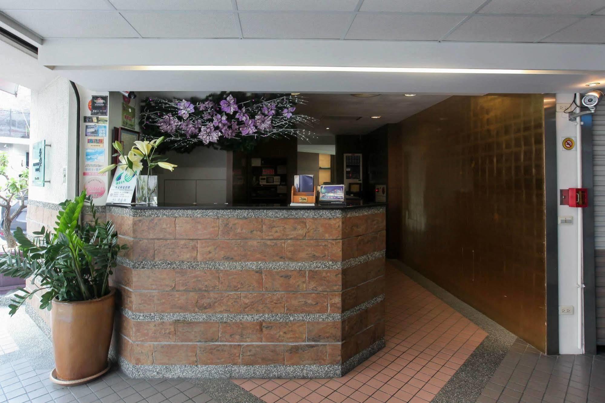 Edinburgh Motel Tainan Zewnętrze zdjęcie